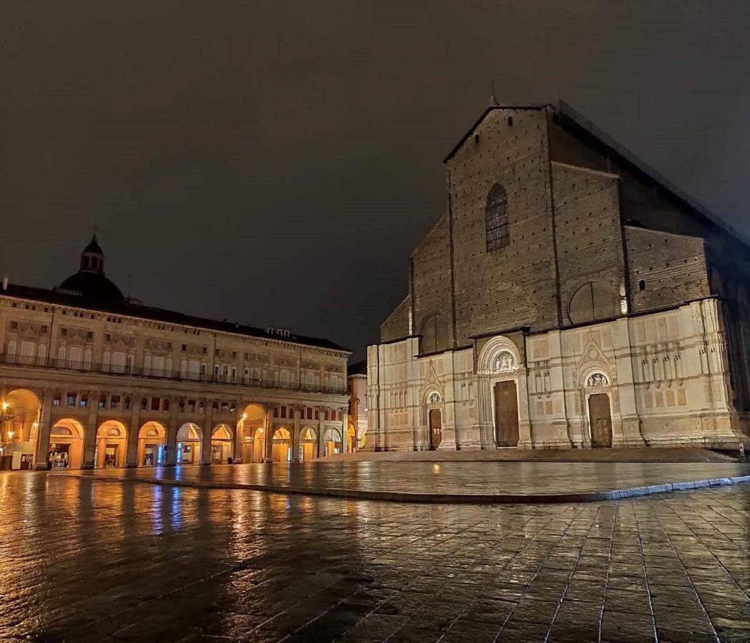 2Towers Holiday House_Centro Storico Di Bologna Bolonha Exterior foto
